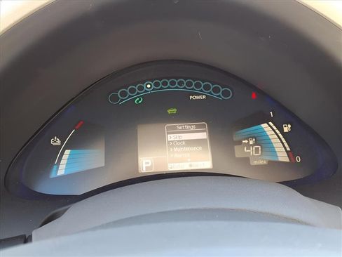 Used 2014 Nissan Leaf SV w/ LED & Quick Charge Package image 18