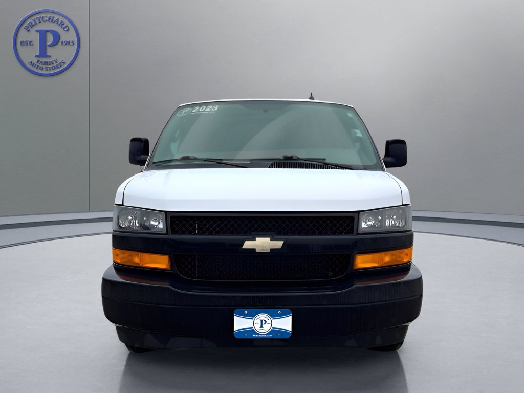 Used 2023 Chevrolet Express 3500 LS RWD image 2