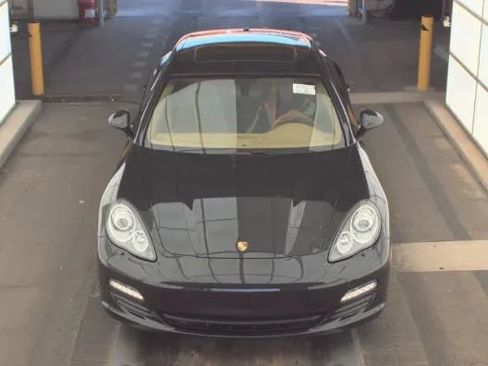 Used 2012 Porsche Panamera S image 2