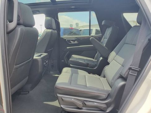 Certified 2022 Chevrolet Tahoe RST w/ Sport Performance Package AWD/4WD image 13