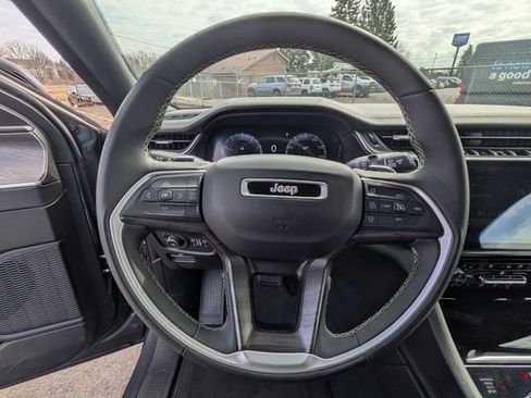 Certified 2024 Jeep Grand Cherokee L Limited w/ Luxury Tech Group II image 19