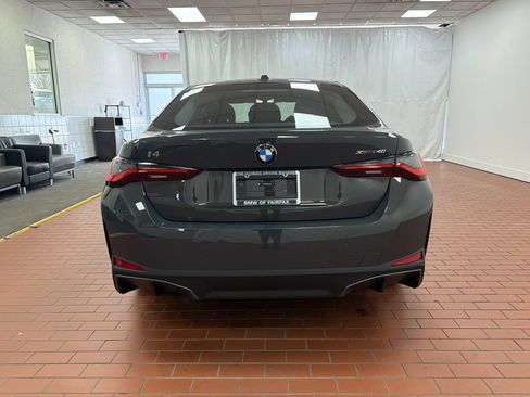 Used 2026 BMW i4 xDrive40 AWD/4WD image 9