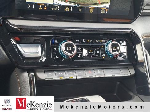 New 2026 GMC Sierra 1500 AT4 w/ AT4 Premium Package AWD/4WD image 18