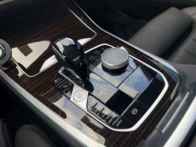 Used 2021 BMW X5 sDrive40i w/ Convenience Package RWD image 12