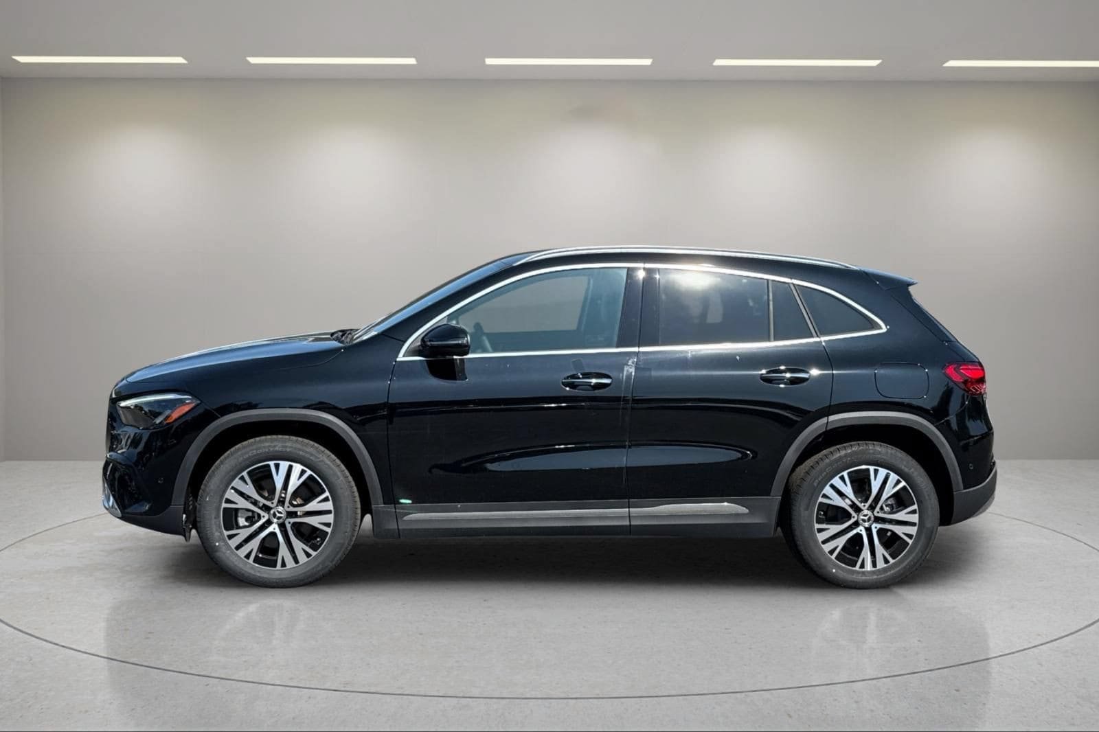 Used 2025 Mercedes-Benz GLA 250 image 9