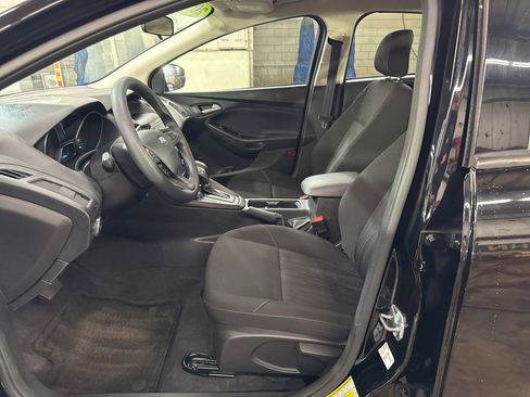 Used 2018 Ford Focus SE image 10