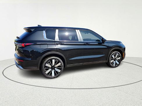 New 2026 Mitsubishi Outlander SE FWD image 7