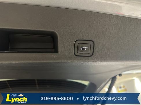 Used 2025 GMC Acadia Denali w/ LPO, Floor Liner Package AWD/4WD image 19