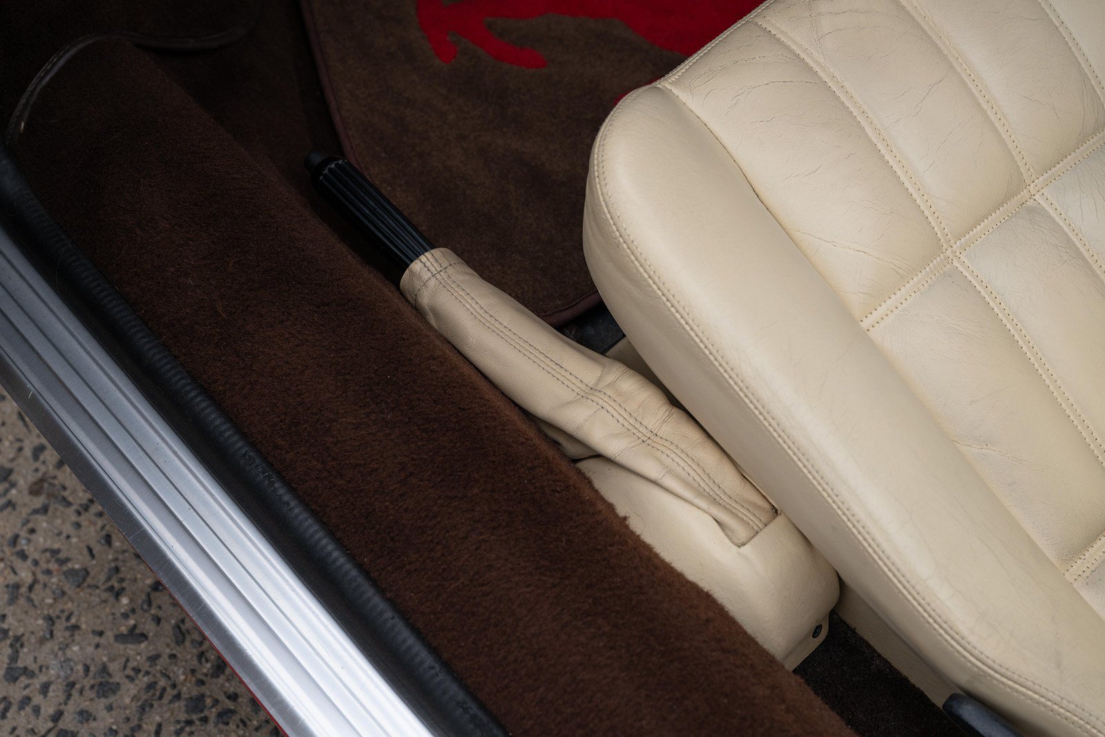 Used 1988 Ferrari 328 GTS RWD image 46