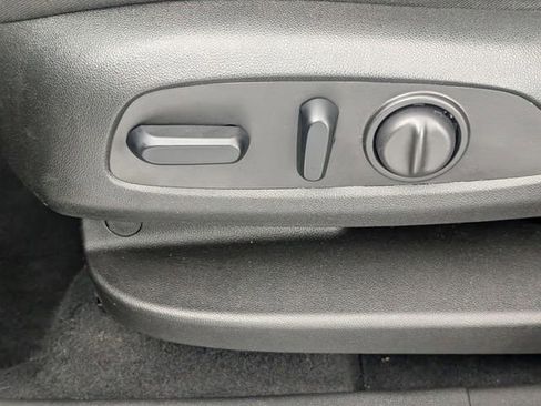 Used 2021 Chevrolet Equinox LT w/ LPO, Floor Liner Package image 14