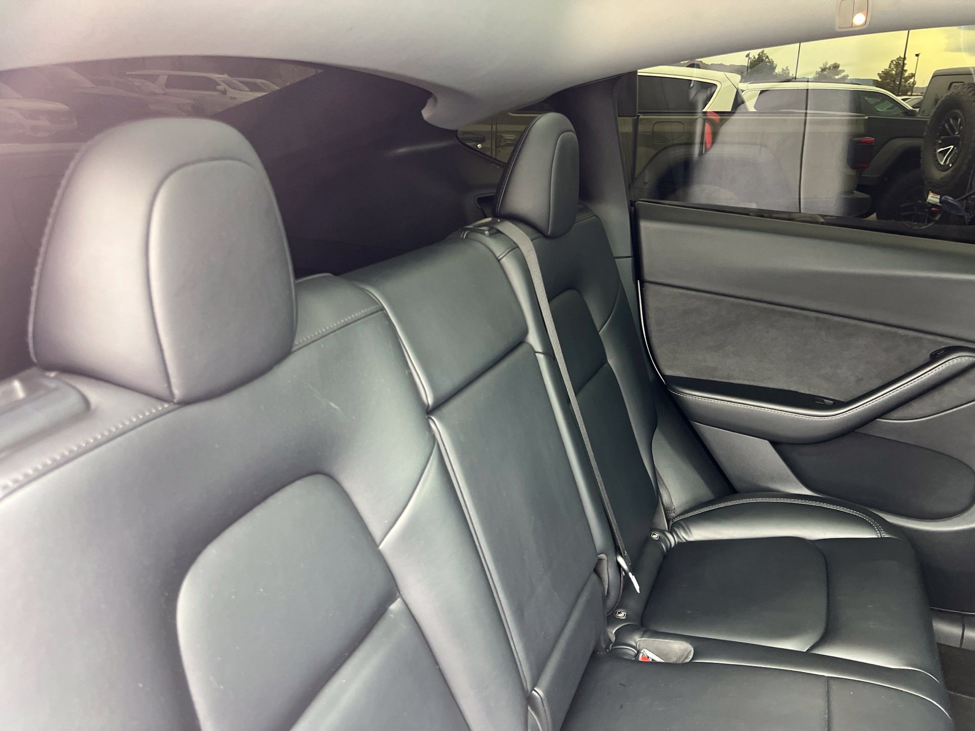 Used 2021 Tesla Model Y Long Range AWD/4WD image 18