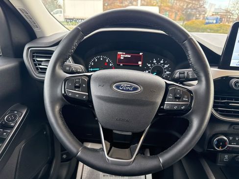 Used 2022 Ford Escape SEL image 70