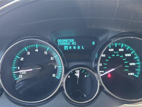 Used 2014 Buick Enclave Convenience w/ Trailering Provision Package FWD image 18