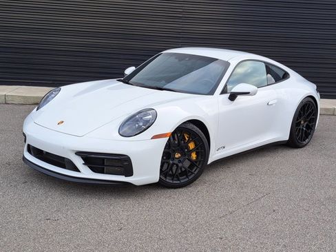 Certified 2024 Porsche 911 Carrera GTS image 1
