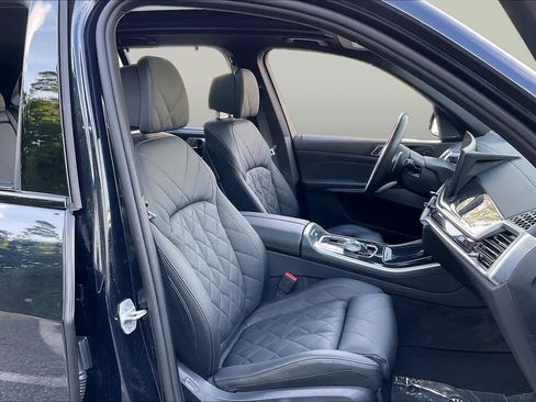 Used 2025 BMW X5 M60i w/ Executive Package AWD/4WD image 8