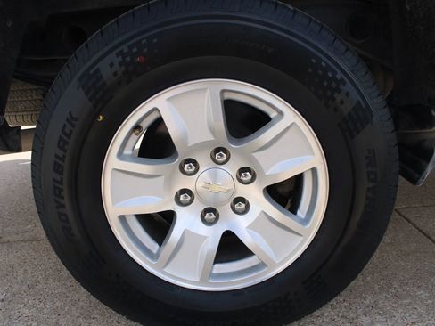 Used 2017 Chevrolet Silverado 1500 LT w/ All Star Edition RWD image 10