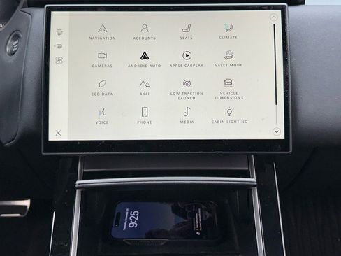Used 2024 Land Rover Range Rover Velar Dynamic SE image 31