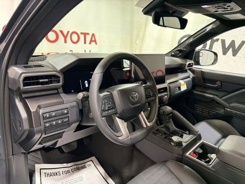 Used 2026 Toyota 4Runner TRD Off-Road Premium AWD/4WD image 25