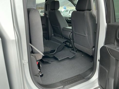 Used 2021 Chevrolet Silverado 1500 LT image 28