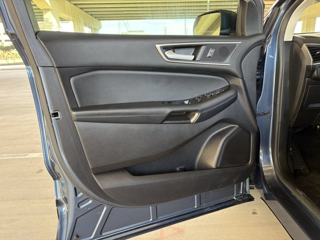 Used 2019 Ford Edge SEL w/ Equipment Group 201A FWD image 25