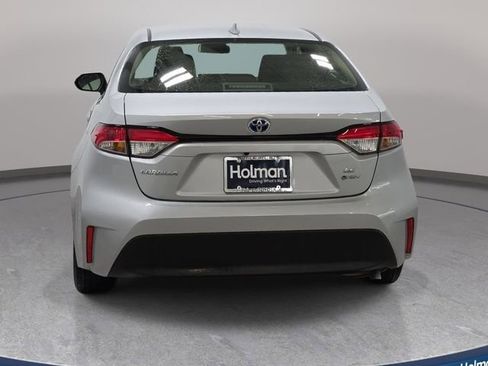 Certified 2025 Toyota Corolla LE w/ LE Premium Package FWD image 6