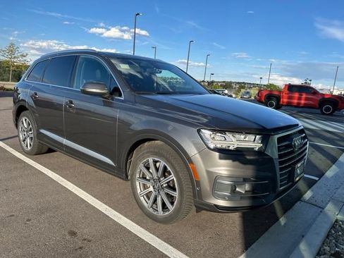 Used 2019 Audi Q7 3.0T Prestige AWD/4WD image 2