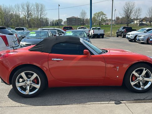Used 2008 Pontiac Solstice Convertible w/ Premium Package image 5