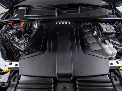 Used 2025 Audi Q7 2.0T Premium w/ Convenience Package AWD/4WD image 49