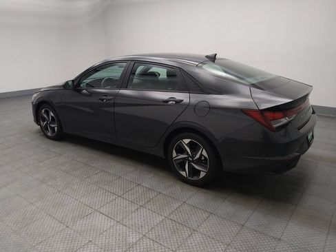 Used 2023 Hyundai Elantra SEL w/ Convenience Package FWD image 3