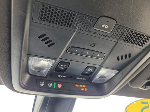 Certified 2025 Cadillac XT6 Premium Luxury w/ Platinum Package image 19