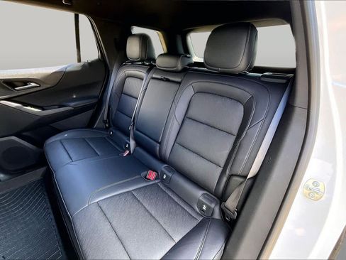 Used 2026 Chevrolet Equinox LT w/ Convenience Package II FWD image 20