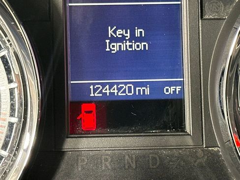 Used 2016 Chrysler Town & Country Touring image 19