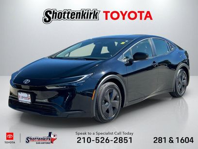 Used 2025 Toyota Prius LE