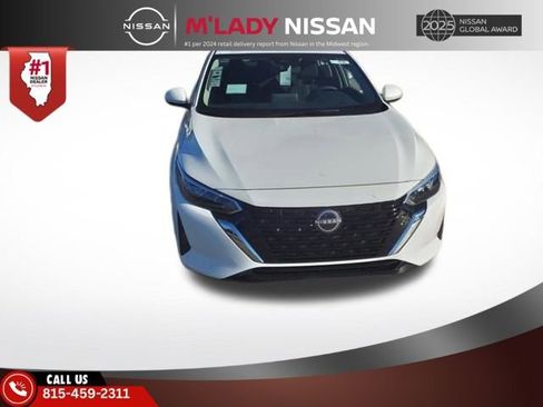 New 2025 Nissan Sentra SV image 2