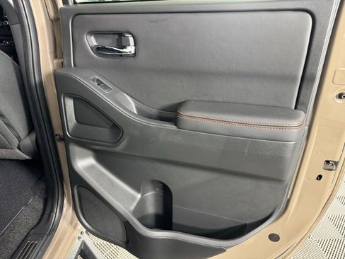 Used 2023 Nissan Frontier PRO-4X w/ Pro Convenience Package image 25