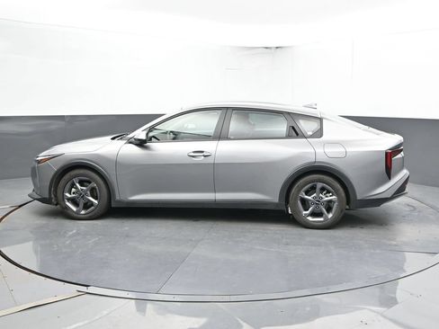 Used 2025 Kia K4 FWD image 9