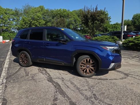 Used 2025 Subaru Forester Sport AWD/4WD image 2
