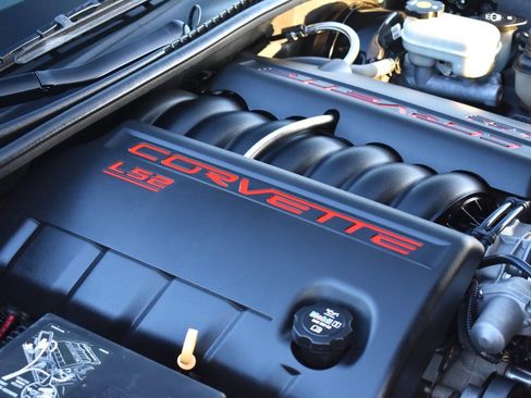 Used 2007 Chevrolet Corvette Coupe w/ Preferred Equipment Group image 31