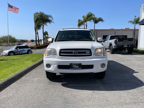 Used 2002 Toyota Sequoia Limited image 2