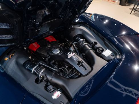 Used 2018 Ferrari 488 Spider RWD image 17