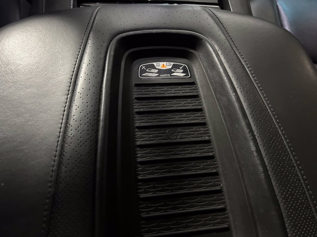 Used 2019 Cadillac Escalade Platinum AWD/4WD image 40