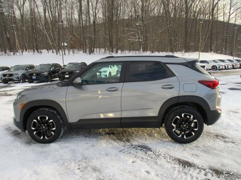 Certified 2023 Chevrolet TrailBlazer LT w/ Convenience Package image 8
