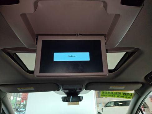 Used 2023 Honda Odyssey Touring image 26