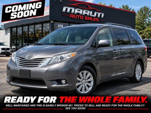 Used 2013 Toyota Sienna XLE FWD image 1