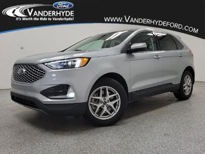 Used 2024 Ford Edge SEL w/ Convenience Package
