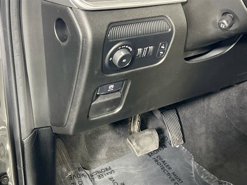 Used 2022 Jeep Wagoneer Series II image 10