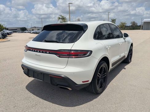 Used 2025 Porsche Macan AWD/4WD image 5