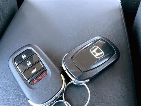 Used 2024 Honda HR-V LX image 14