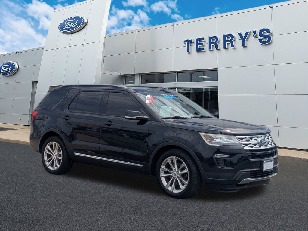 Used 2018 Ford Explorer XLT w/ Equipment Group 202A FWD image 1