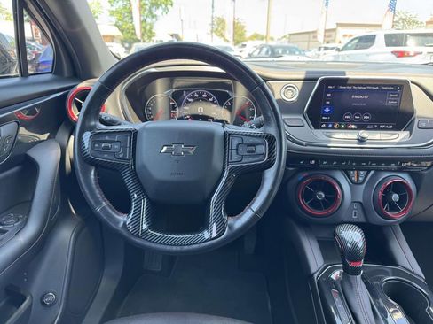 Used 2019 Chevrolet Blazer RS w/ Sun and Wheels Package AWD/4WD image 17